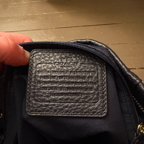 Coach - Picture 6 of 6